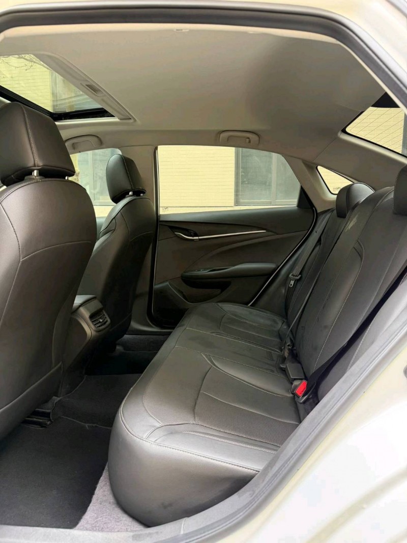 佛山21年别克英朗8