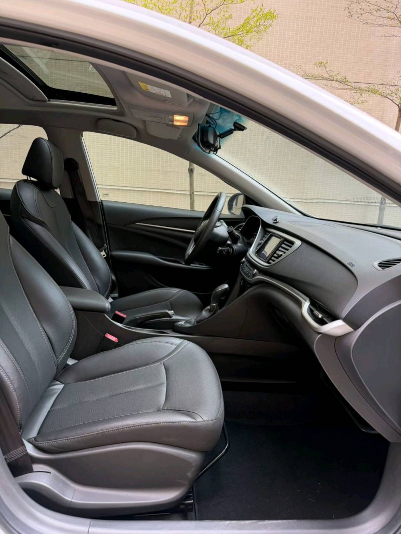 佛山21年别克英朗9