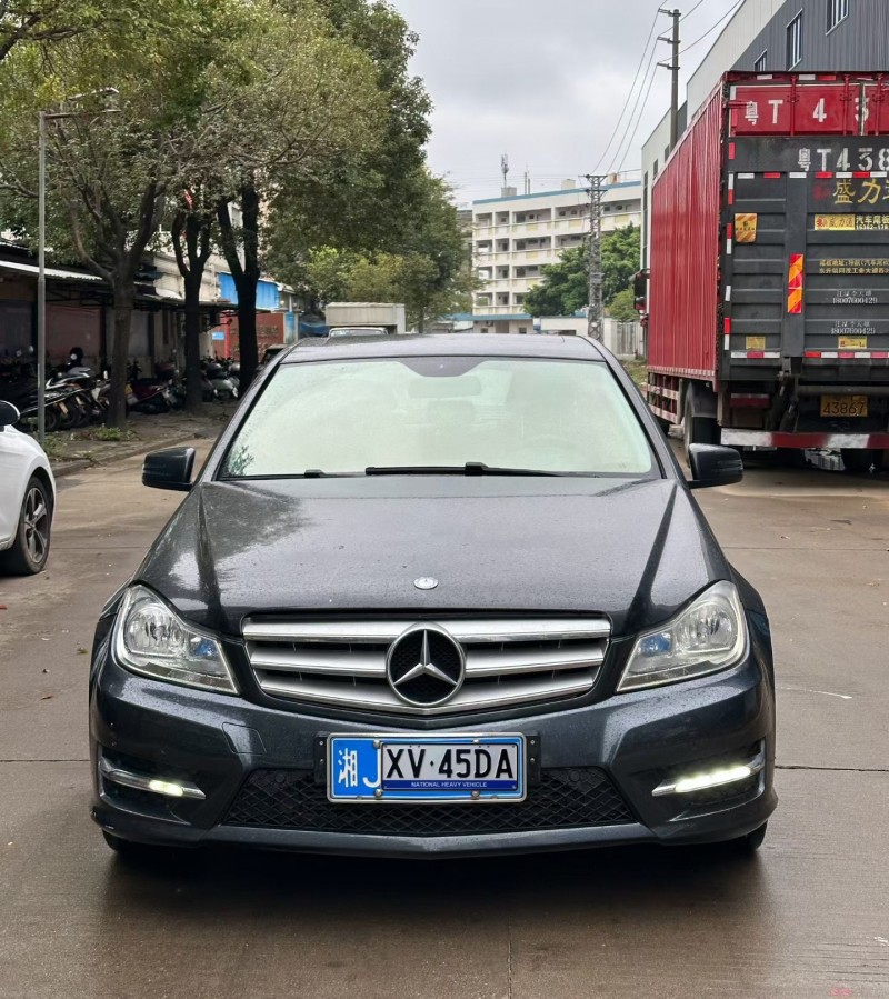 中山14年奔驰C1