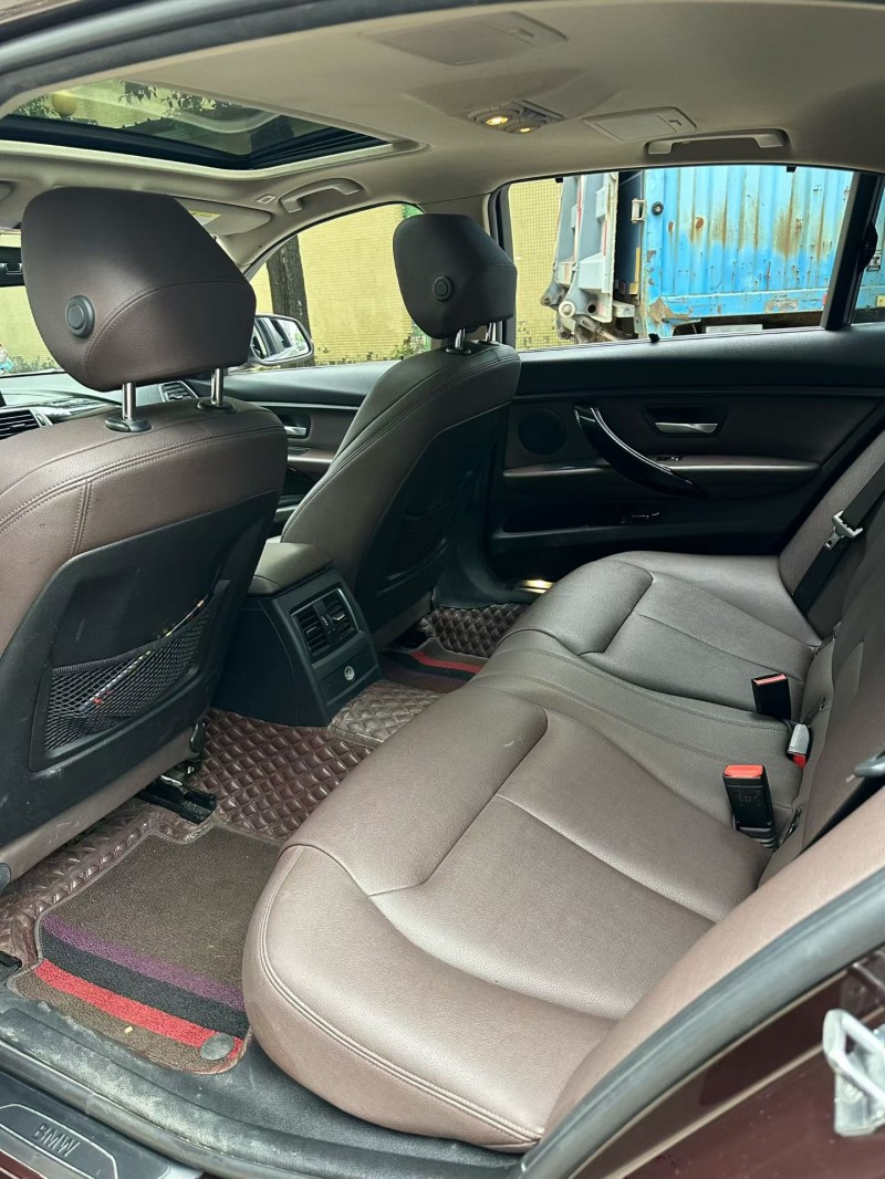 中山18年宝马3系6