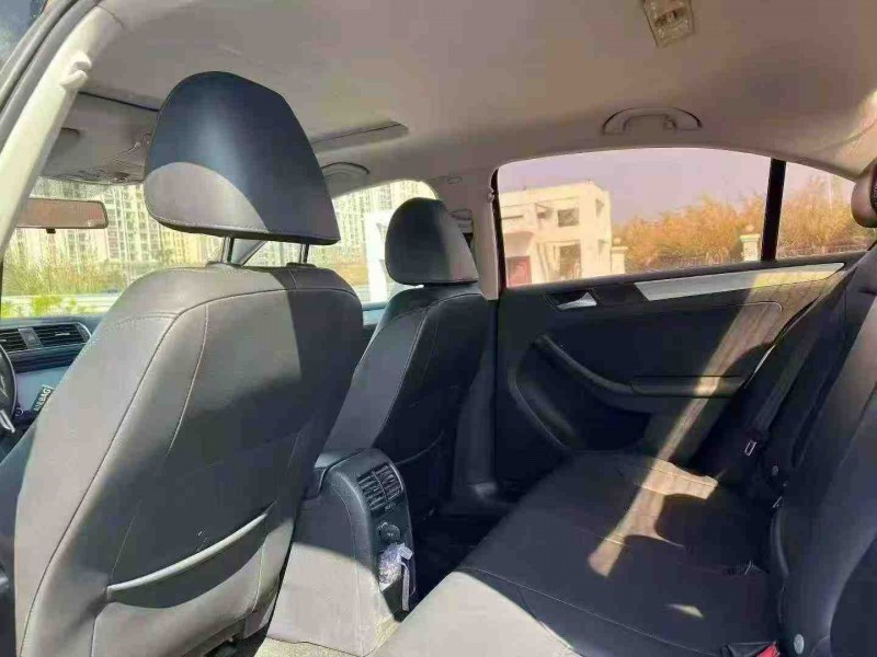 南宁14年大众速腾5