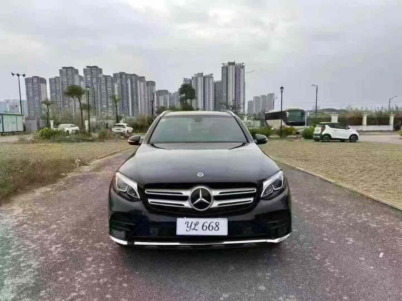 南宁18年奔驰GLC1