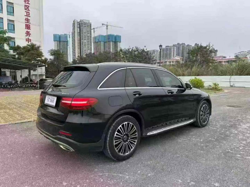 南宁18年奔驰GLC7