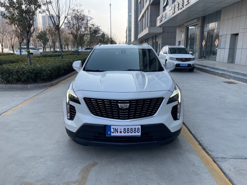济宁22年凯迪拉克XT41