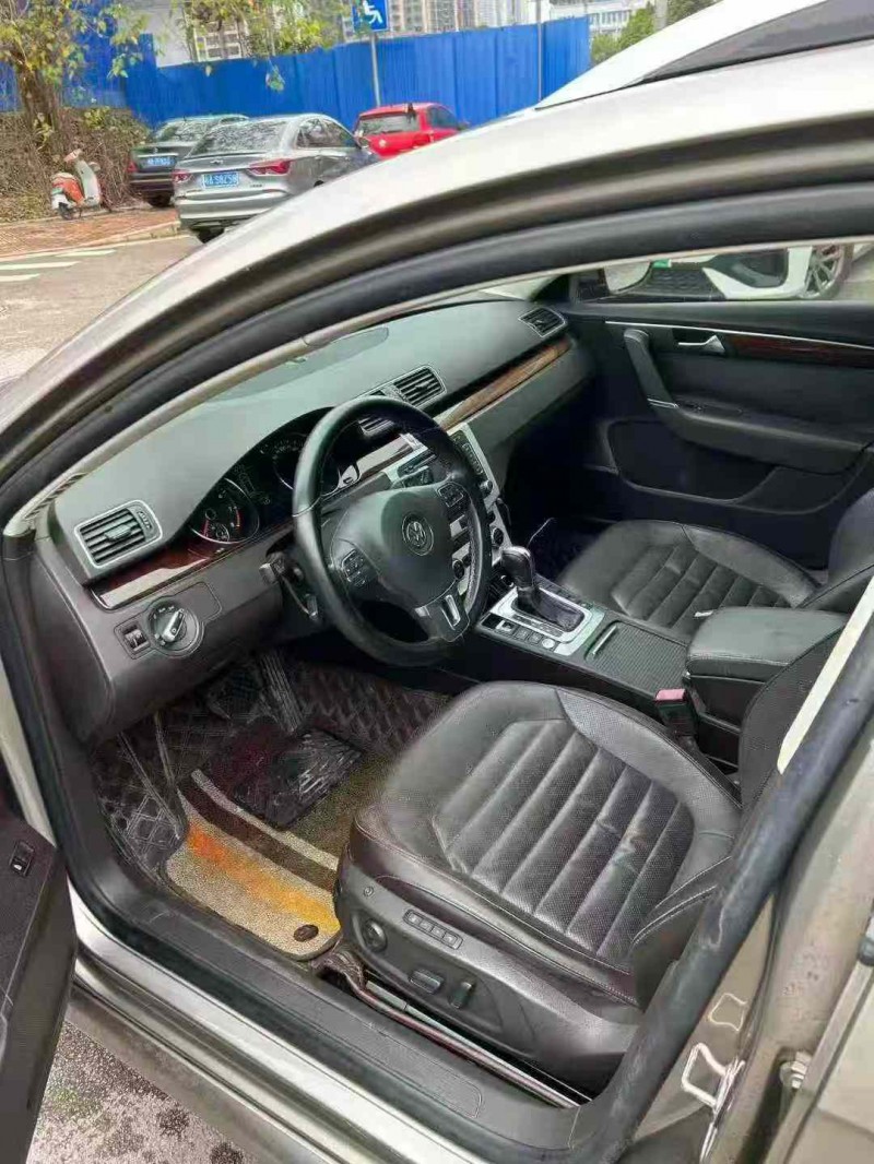 南宁13年大众迈腾3