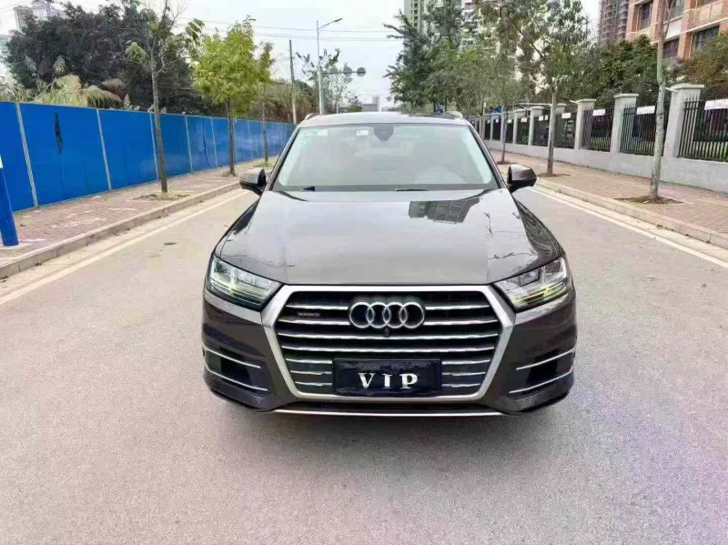 南宁18年奥迪Q71