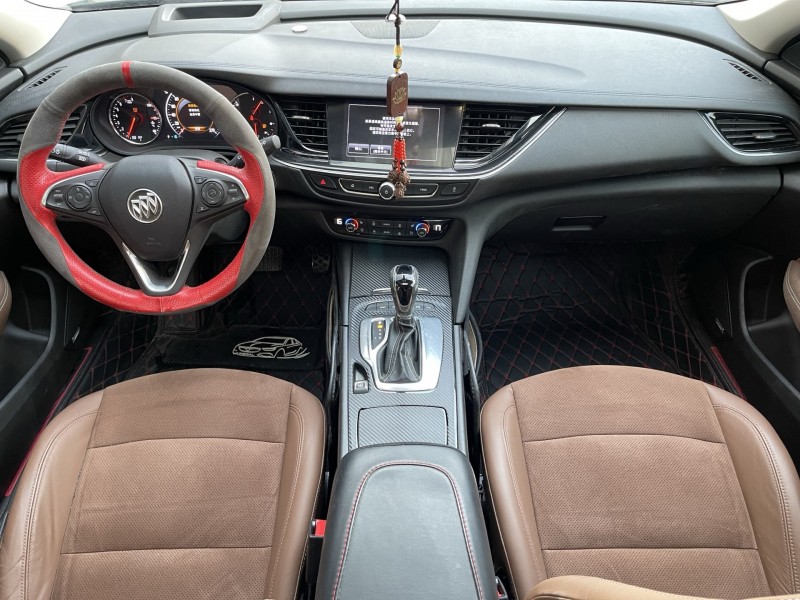 潍坊17年别克君威3