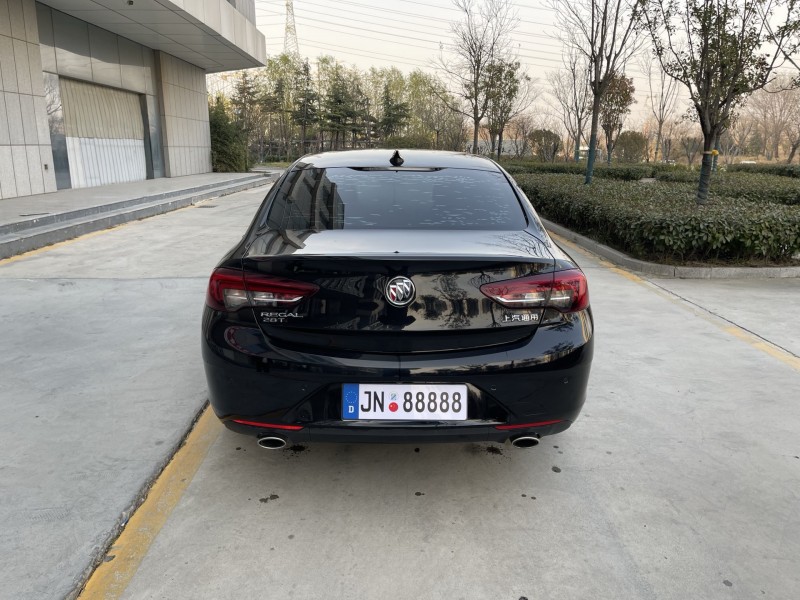 潍坊17年别克君威9