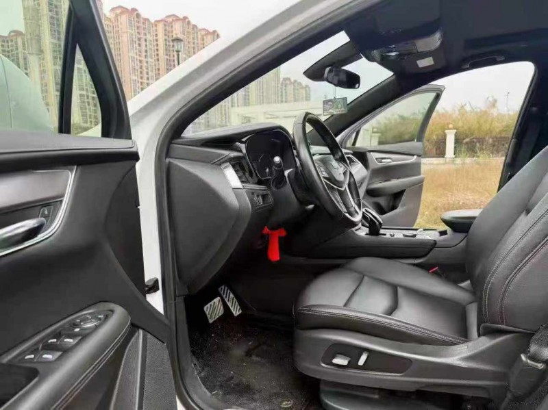 南宁19年凯迪拉克XT54