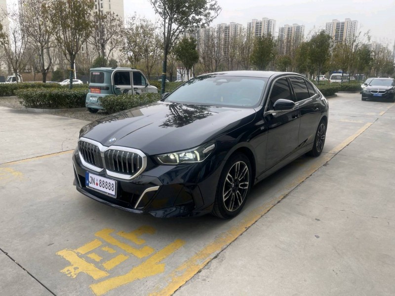 济宁24年宝马5系2