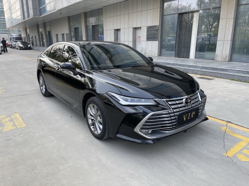 济宁24年丰田亚洲龙3