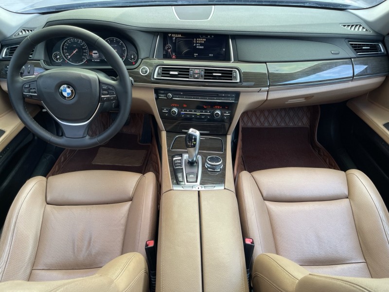 济宁14年宝马7系4