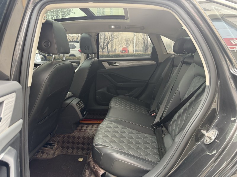 济宁23年大众速腾6