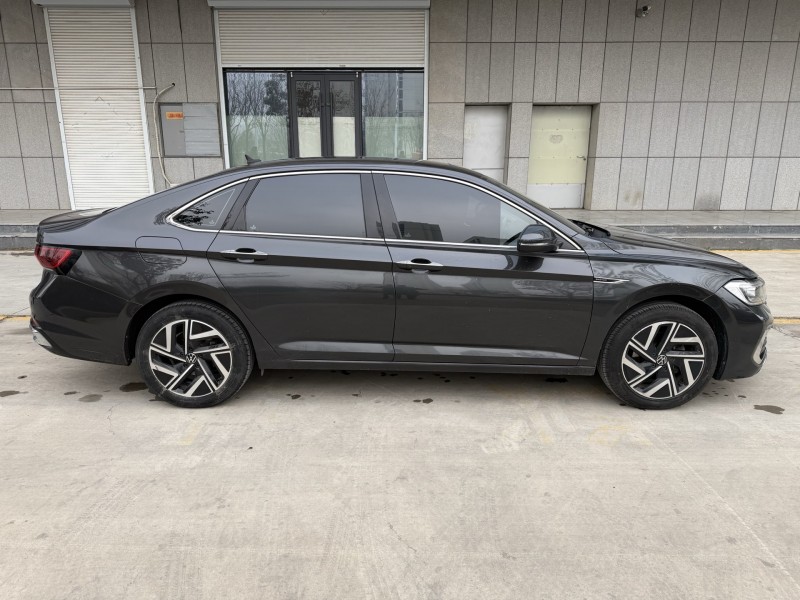 济宁23年大众速腾8