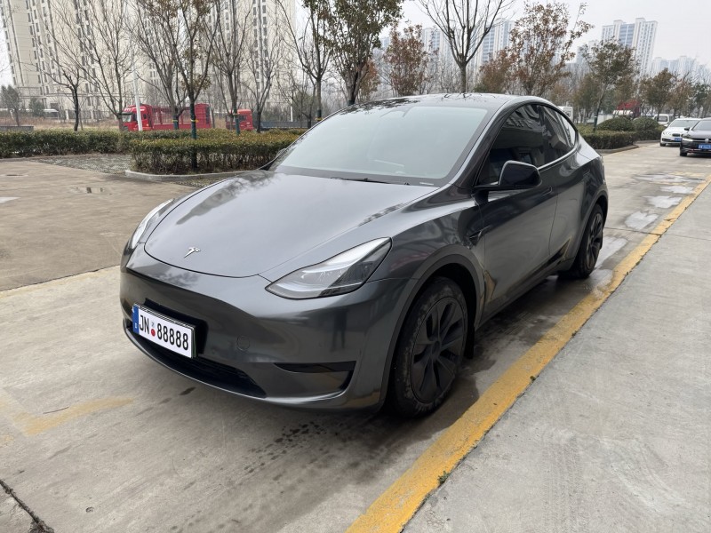 济宁23年特斯拉MODEL Y2