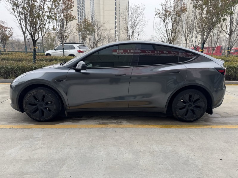 济宁23年特斯拉MODEL Y7