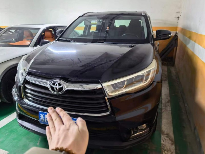 济宁18年丰田汉兰达1