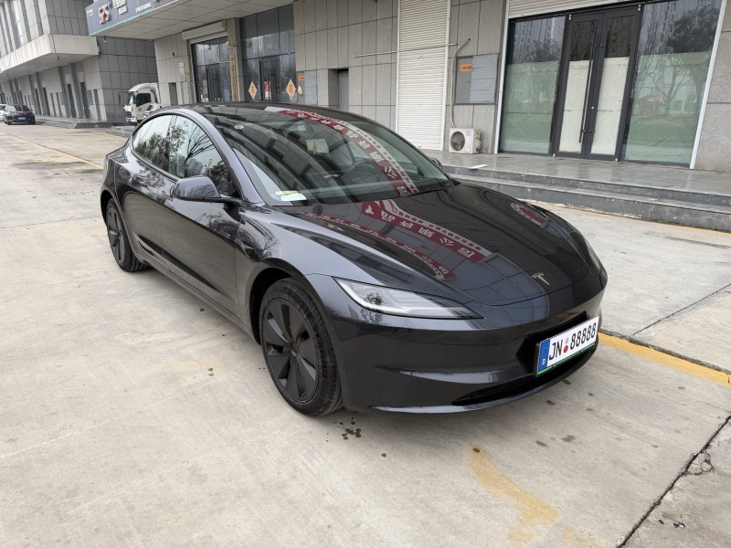 济宁25年特斯拉MODEL 39