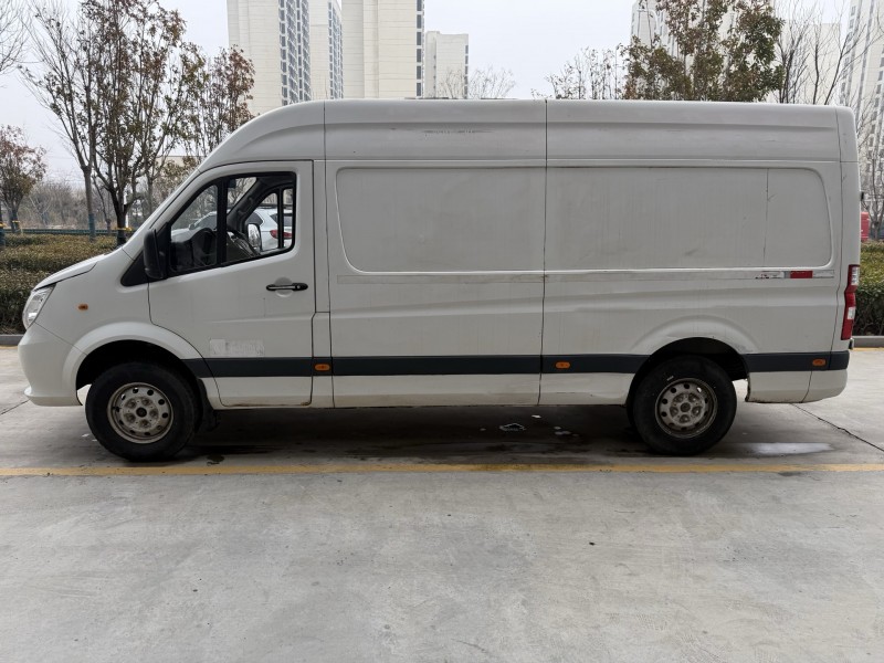 济宁18年福田图雅诺7