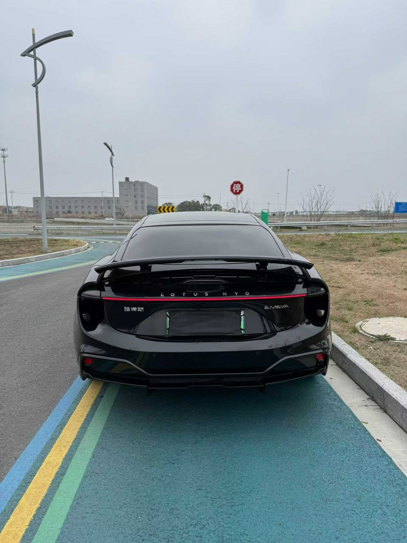 常州24年路特斯EMEYA L8