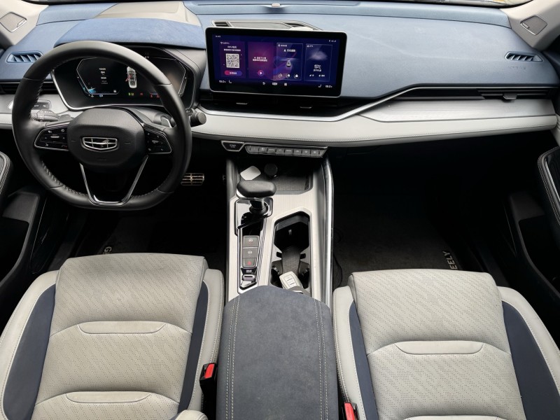 济宁22年吉利星瑞3