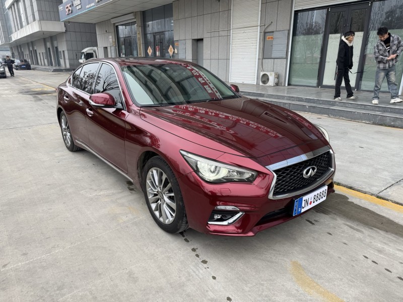 济宁20年英菲尼迪Q50L3