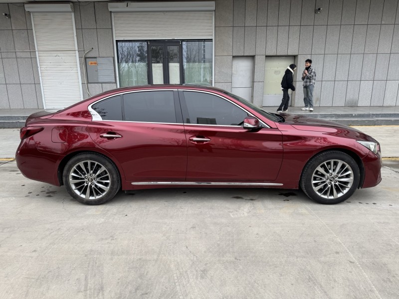 济宁20年英菲尼迪Q50L7