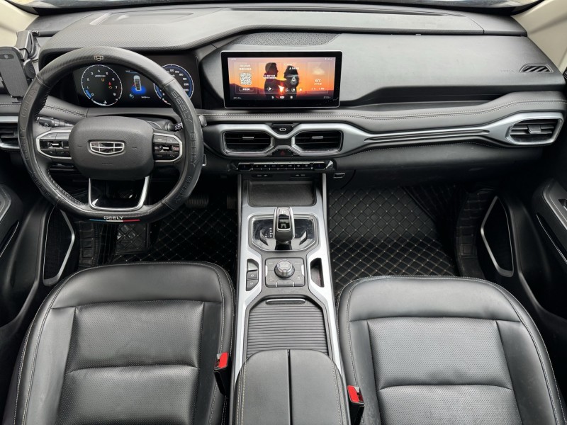 济宁22年吉利豪越6