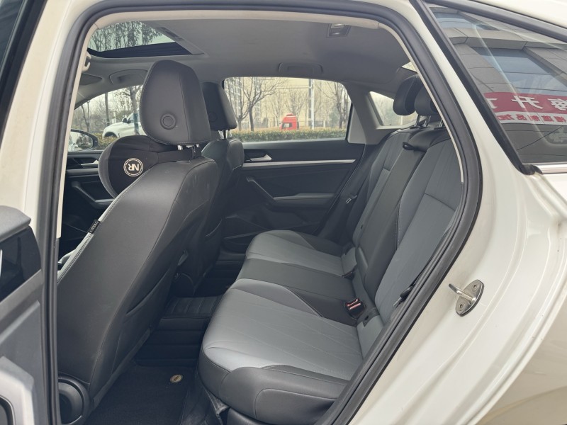 济宁23年大众朗逸6