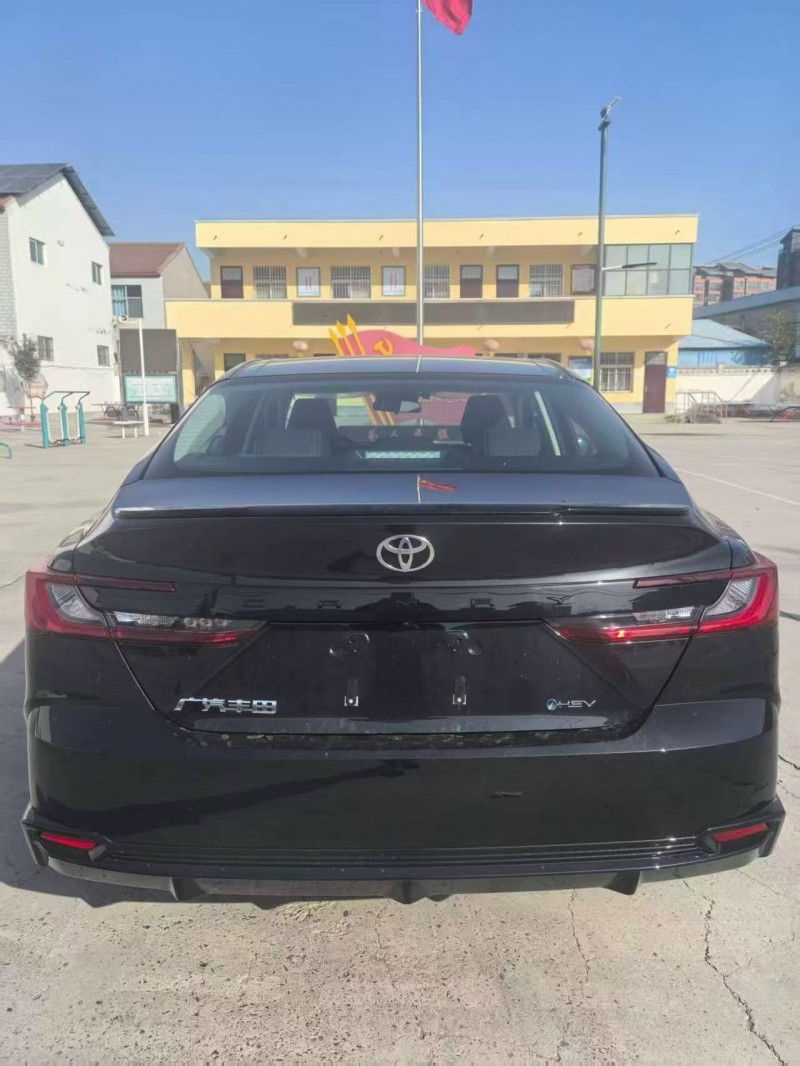 郑州25年丰田凯美瑞2