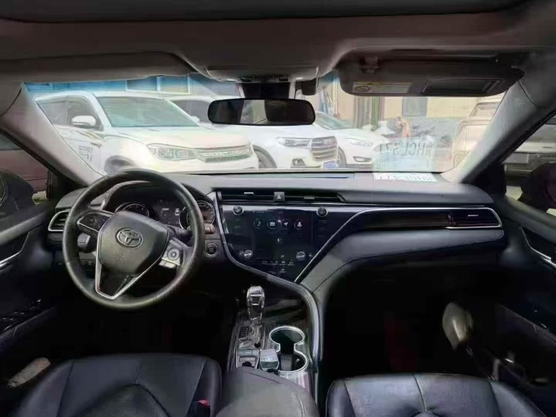 开封21年丰田凯美瑞3