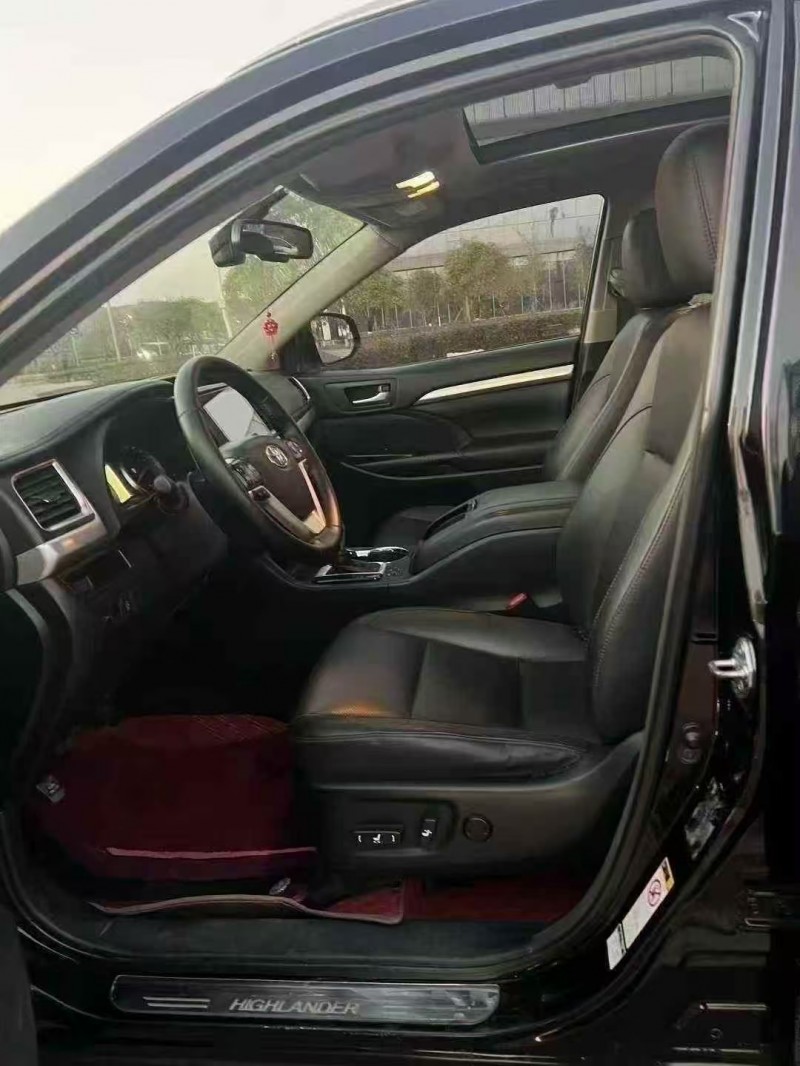 贺州17年丰田汉兰达6