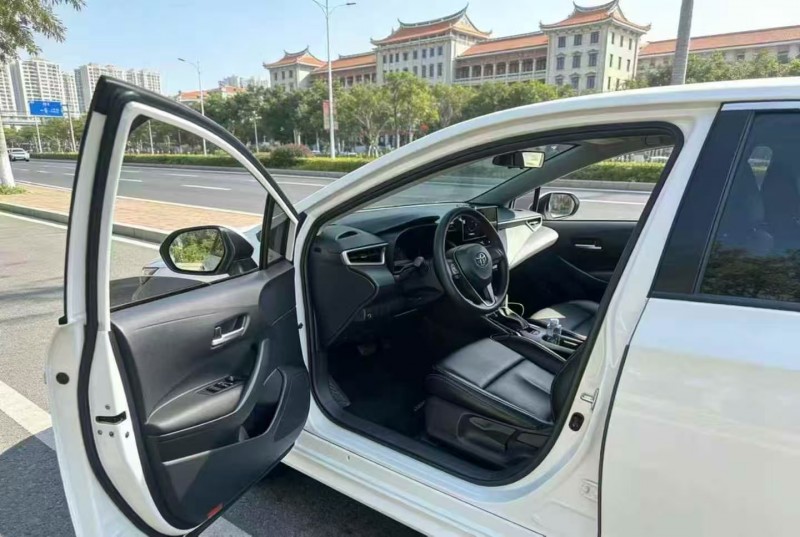 柳州23年丰田雷凌5