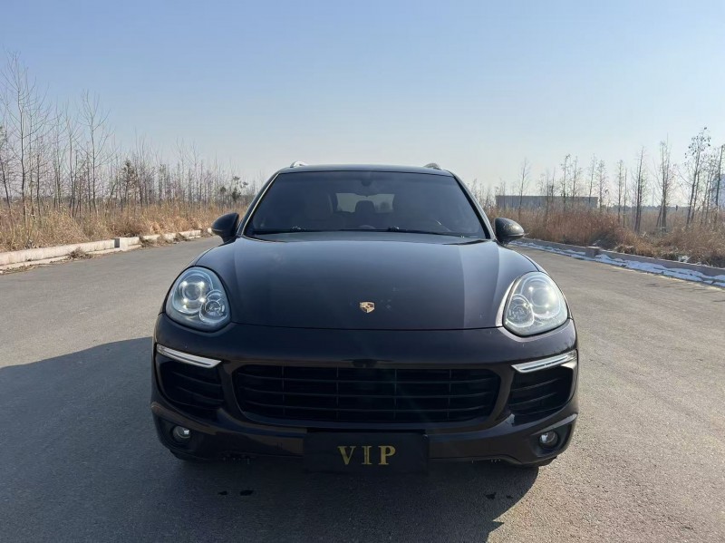 南通15年保时捷卡宴1