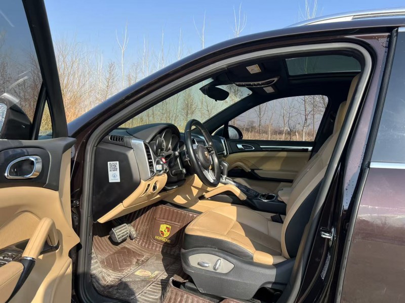 南通15年保时捷卡宴7