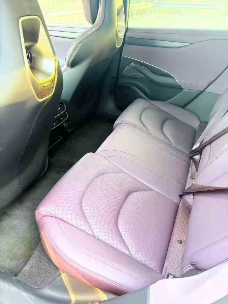 淄博25年小米SU76