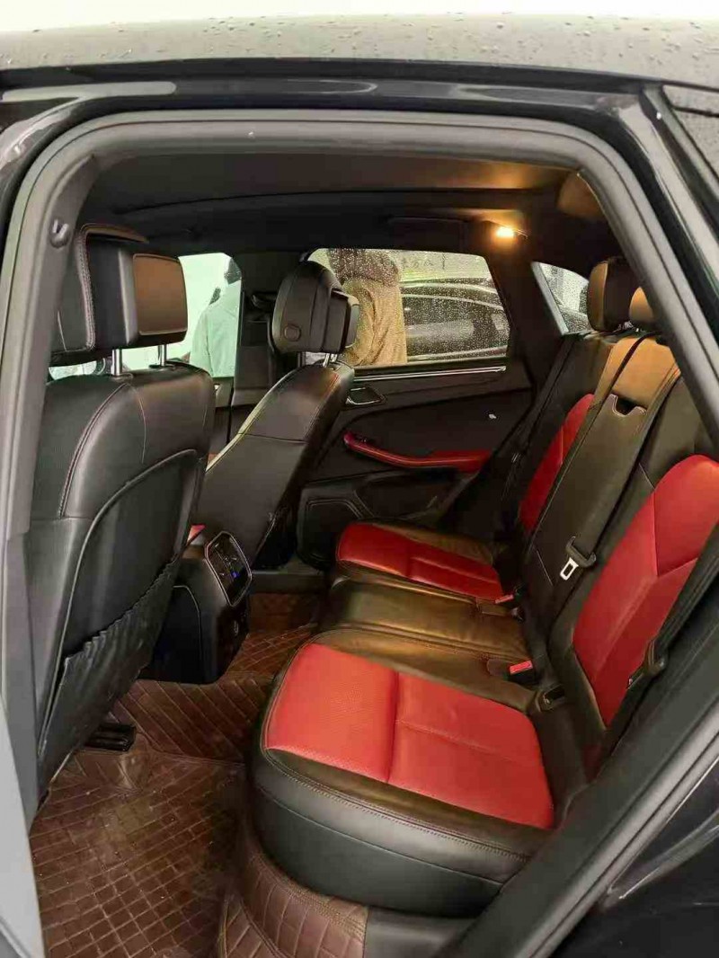 岳阳17年保时捷Macan7