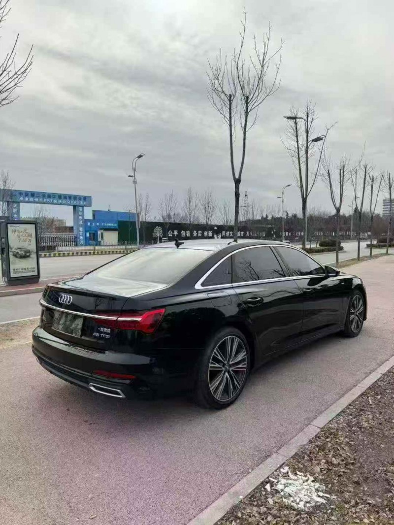 東營21年奧迪A6L8
