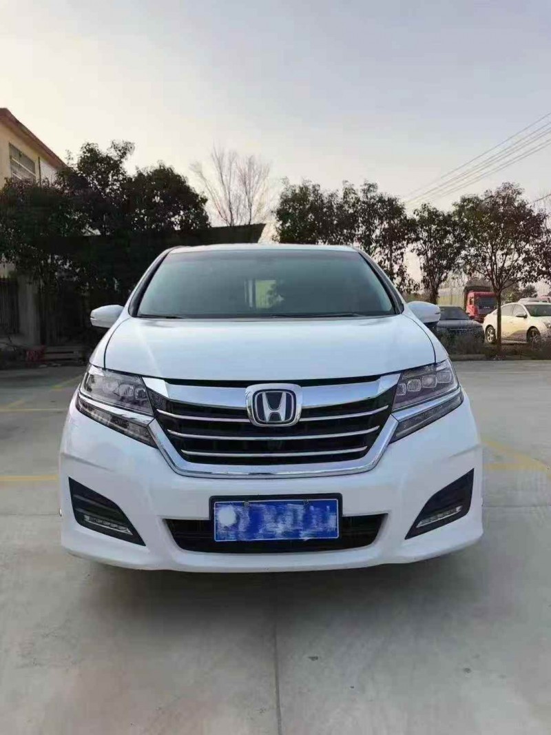 深圳16年本田艾力绅1