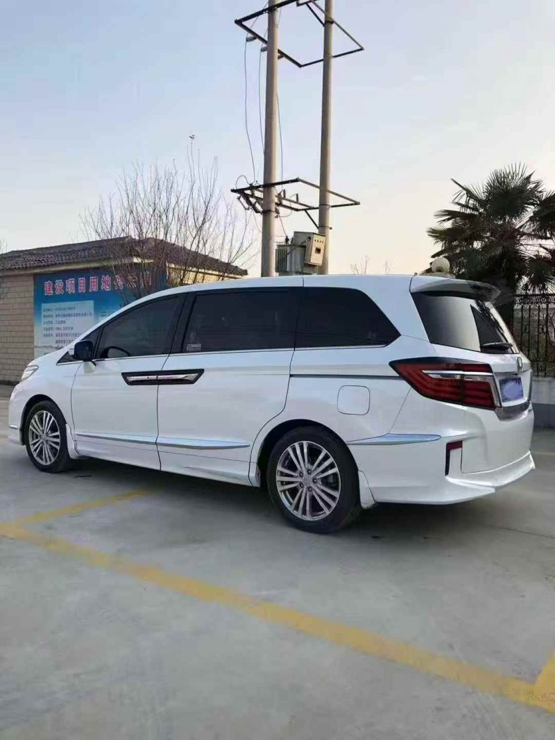 深圳16年本田艾力绅7