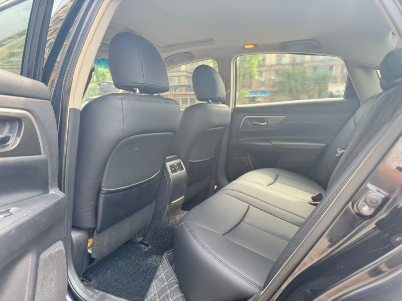 海口15年日產天籟6