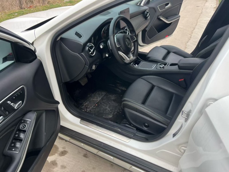 鹽城19年奔馳GLA8