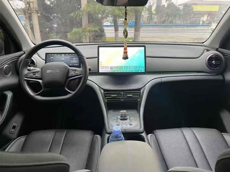 東營25年比亞迪海豹4