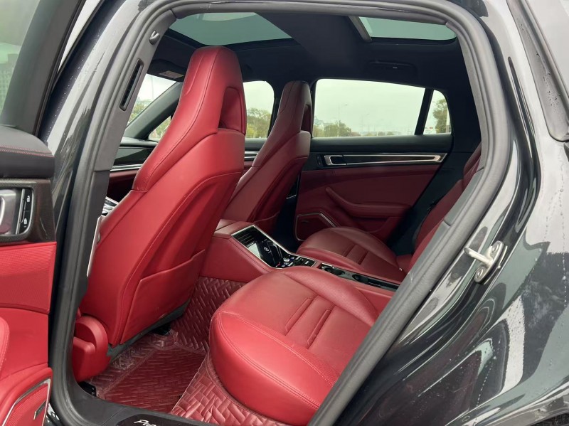 盐城22年保时捷帕拉梅拉5