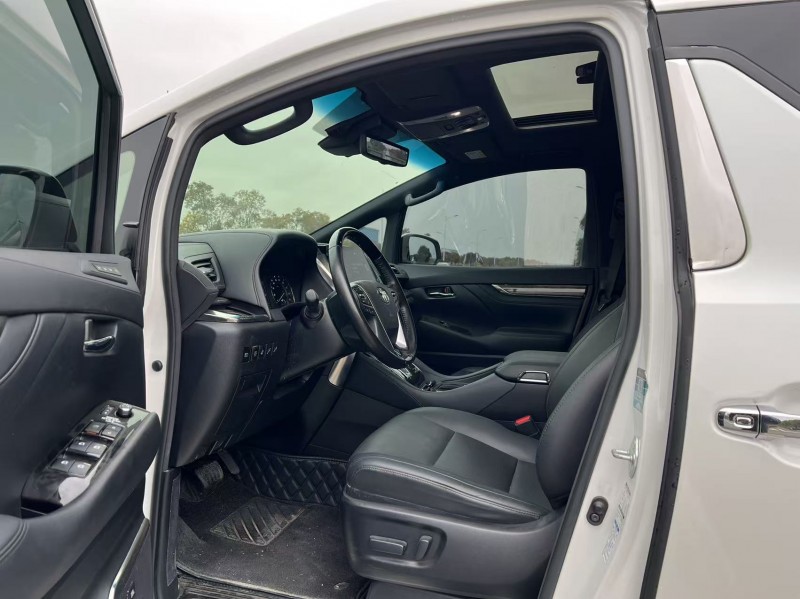 盐城20年丰田埃尔法5