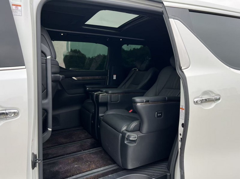 盐城20年丰田埃尔法7