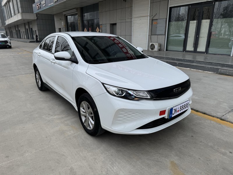 濟寧23年吉利帝豪3