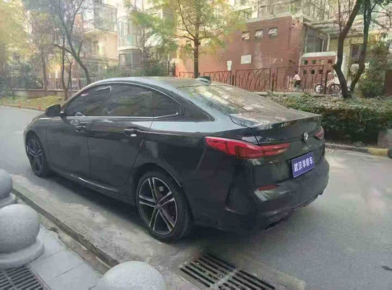 宜昌23年宝马2系9