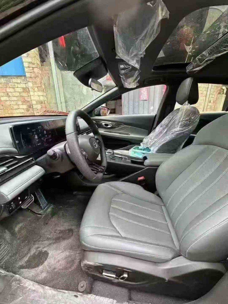 德阳25年传祺影豹6