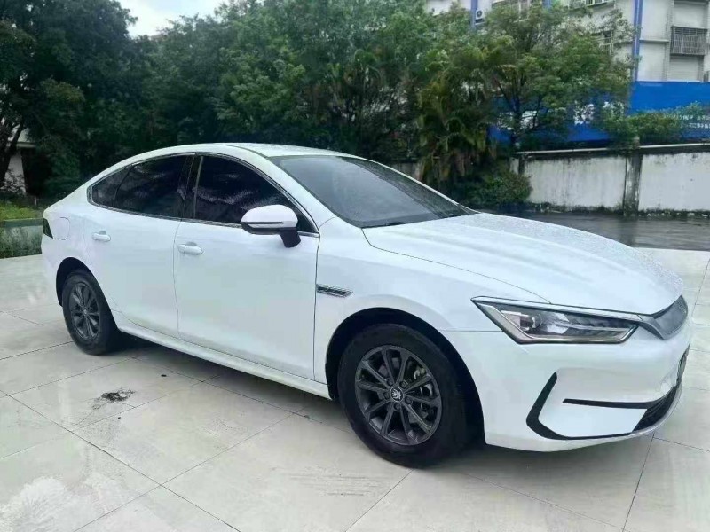 河源23年比亚迪秦3